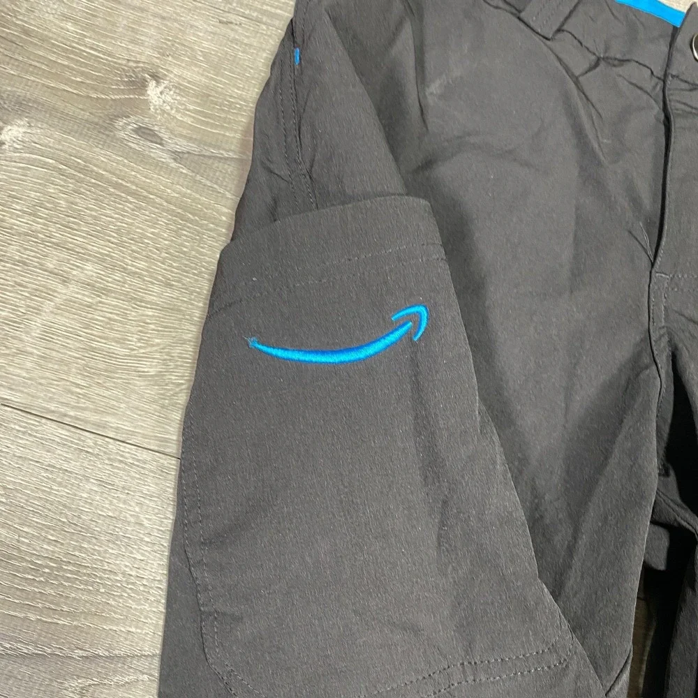 Amazon Black Cargo Shorts for Men - Picture 2 of 10